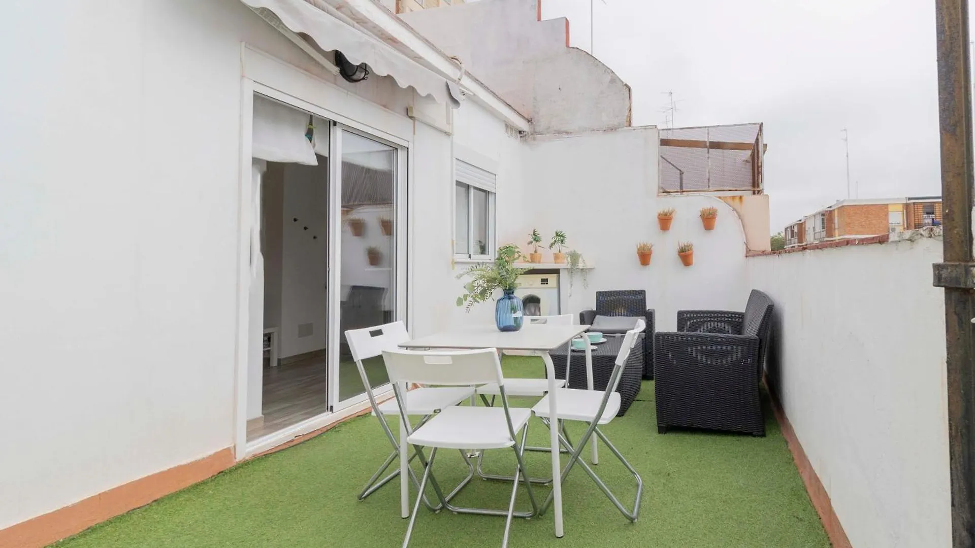 Apartamentos Los Remedios Seville 0*,  Spain