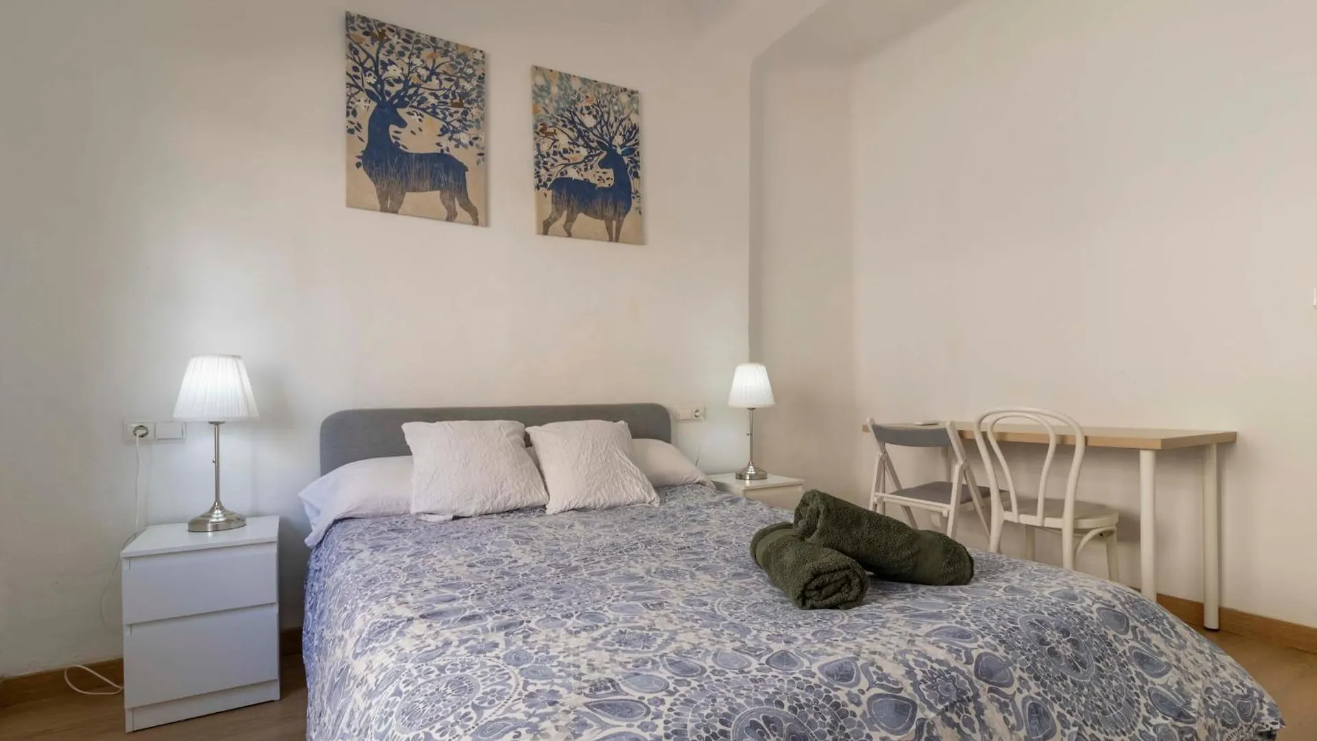 Apartamentos Los Remedios Seville Apartment