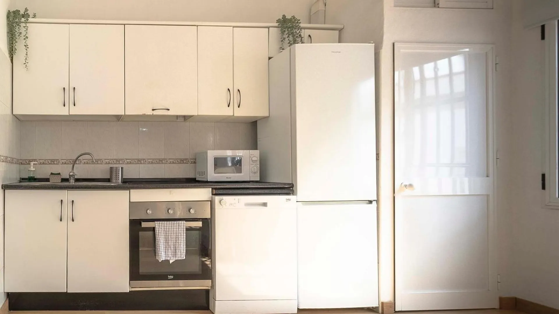 Apartamentos Los Remedios Seville